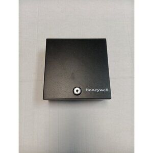 Black Honeywell Lock Box Safe 6-3/4" x 6-3/4" x 2-5/8" with 1 Key